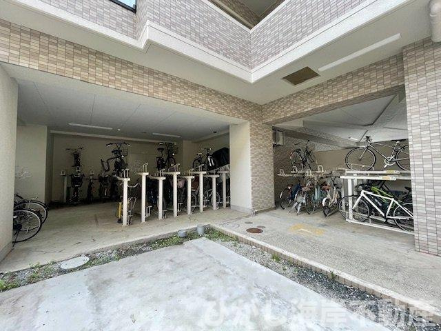 プレール湘南辻堂ステーションタワーの駐輪場|敷地内駐輪場