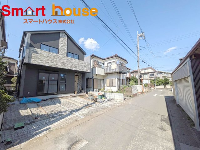 大和市南林間6期1棟の前面道路含む現地写真