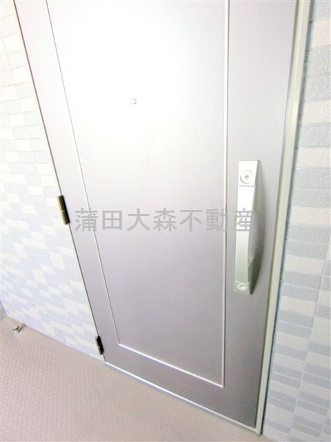 ルーブル大鳥居参番館の玄関