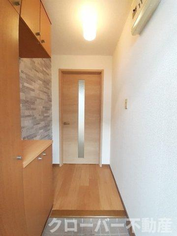 キッシングラミー　Ｂの玄関