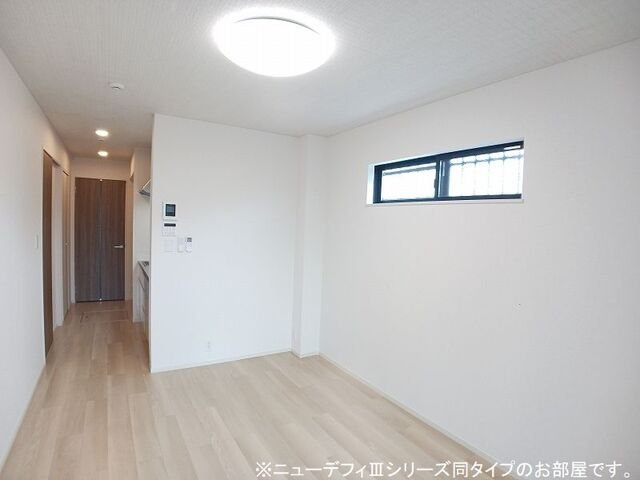 【居間・リビング】 | クレストコート　みらい | こちらの居間で趣味の時間をお楽しみください