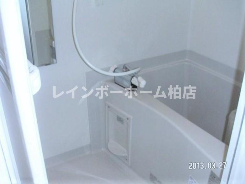 仲介手数料（賃料の1.10ヵ月）の50％OFF対象物件！の浴室|ゆったり過ごせるお風呂です
