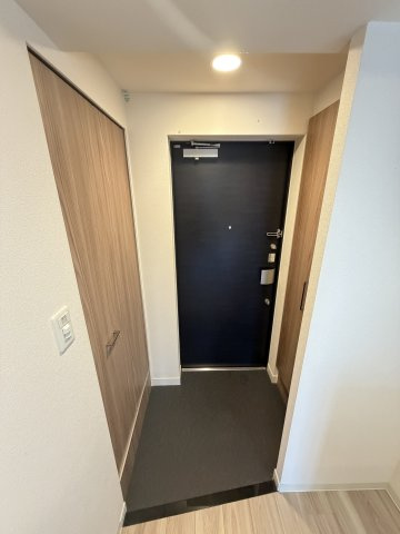 プレサンス松屋町グレースの玄関
