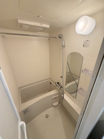 プレサンス松屋町グレースの浴室