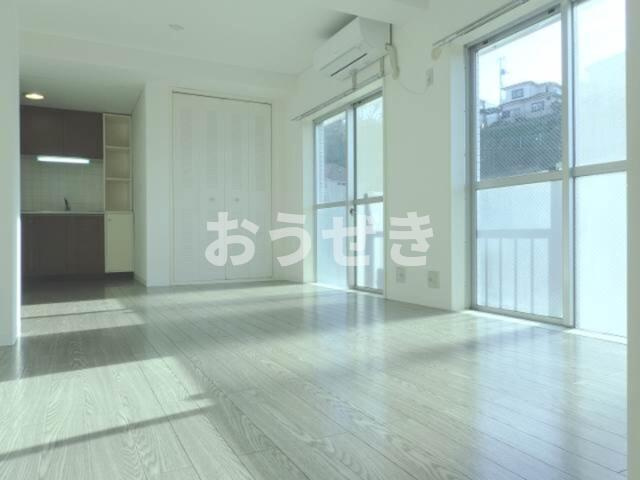 クリオ浅間台ファーストの居間・リビング