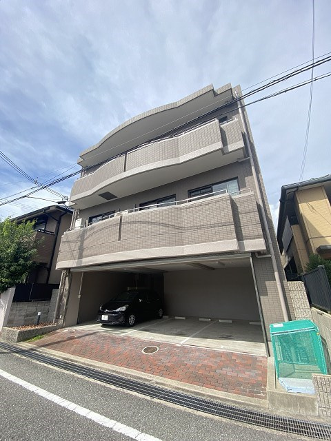 セレニテ甲子園口の外観