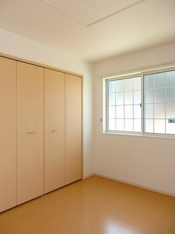 セレーノ　Ｈの内装|明るい室内です