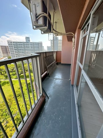 UR武庫川 28号棟のバルコニー