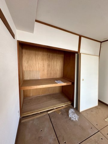 UR武庫川 28号棟の収納