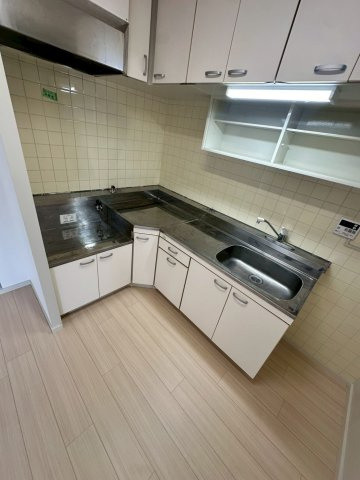UR武庫川 28号棟のキッチン