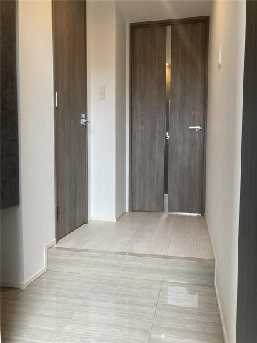S-RESIDENCE六ツ門abreastIの玄関|ゆったりとできる玄関です