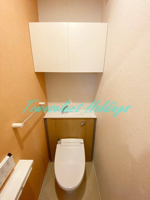 OCEAN COURT 材木座のトイレ|ウォシュレット付きトイレ
