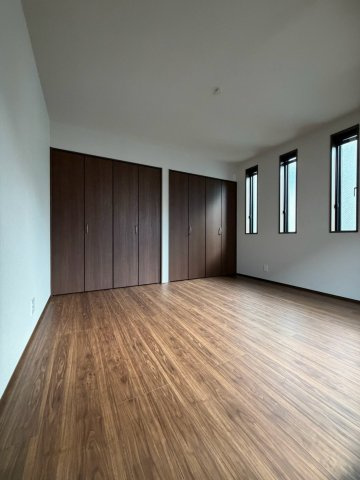 【洋室】 | 玉川町3丁目戸建 | 広々とした洋室です
