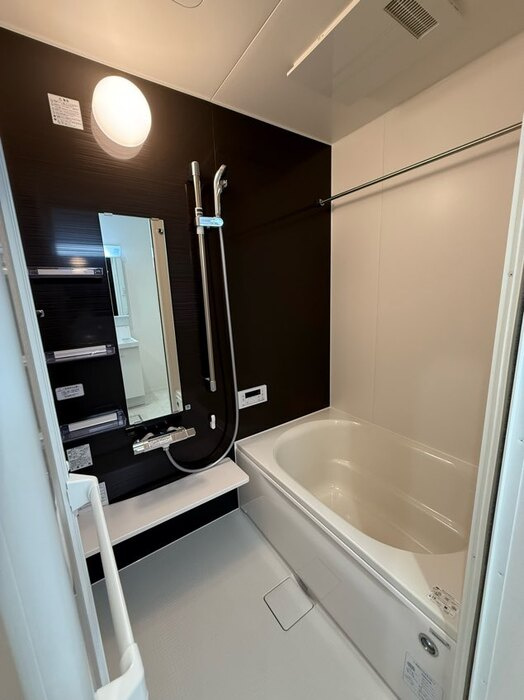 Ｄ－ＲＯＯＭ高須２丁目　A棟の浴室