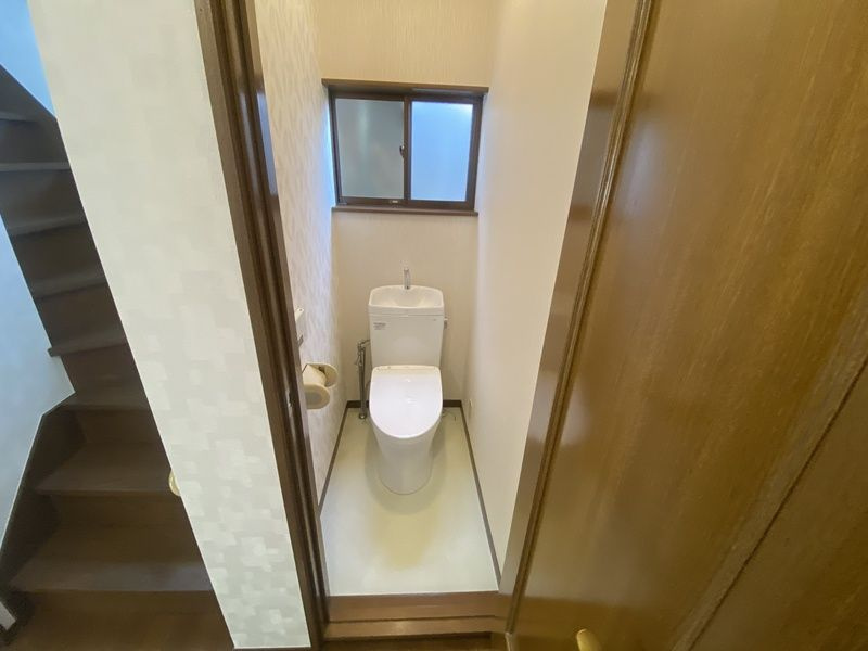 下小阪1丁目戸建のトイレ