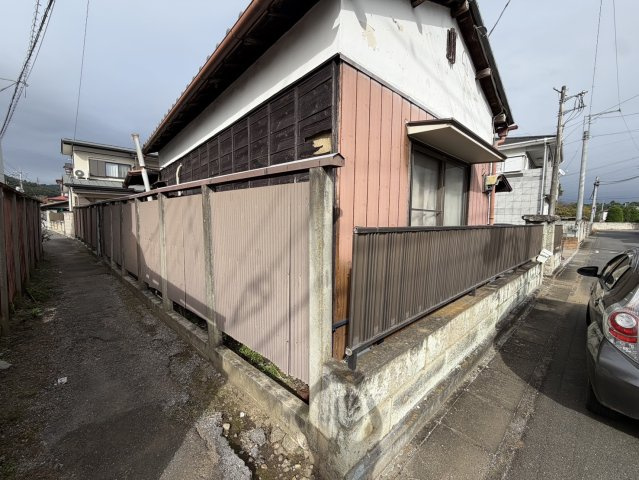 大平町富田1455-26の周辺|西側道路：建築基準法外道路