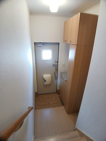 アルモニーの玄関
