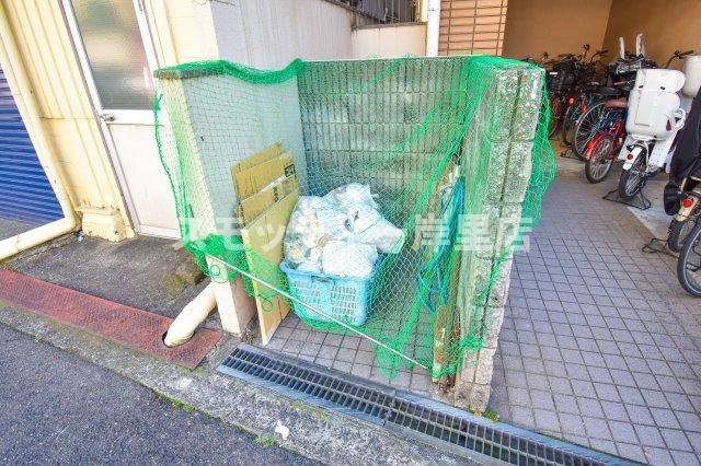 エレガントライフ岸里のその他共用部分