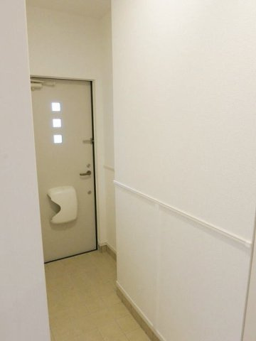 エレガンス岩堀の玄関