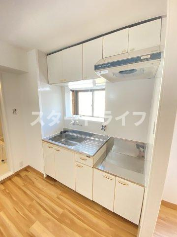 大阪市東淀川区東中島４丁目の賃貸マンションのキッチン