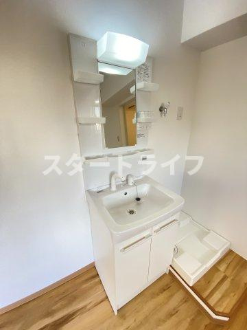 大阪市東淀川区東中島４丁目の賃貸マンションの洗面所