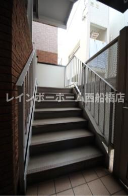 江戸川区西葛西７丁目のアパートのバルコニー
