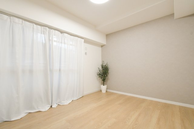 サンライフ霧ケ丘Ⅱー3LDKー【小倉北区　中古マンション】の洋室|アクセントクロスがお洒落な洋室♪♪【小倉北区中古マンション】