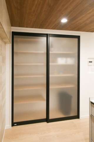 サンライフ霧ケ丘Ⅱー3LDKー【小倉北区　中古マンション】のその他|リビングにもお洒落な飾り棚♪【小倉北区中古マンション】