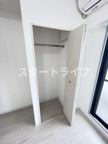 大阪市淀川区木川東４丁目の賃貸マンションの収納