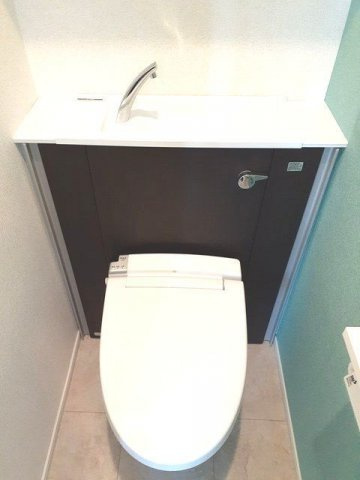 アロッジオのトイレ|コンパクトで使いやすいトイレです