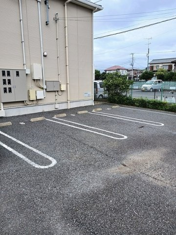 ヴィーナス　ホープの駐車場|車をお持ちの方に嬉しい駐車場付きの物件です