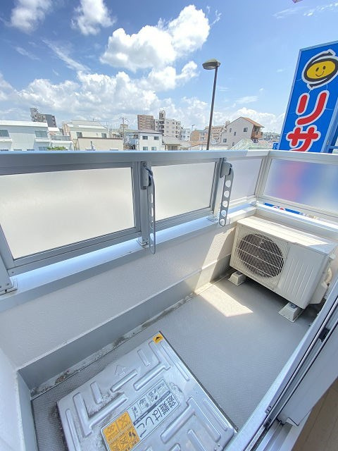 カーサ・ラルーチェのバルコニー