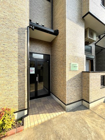 【エントランス】 | ピュア箱崎拾壱番館