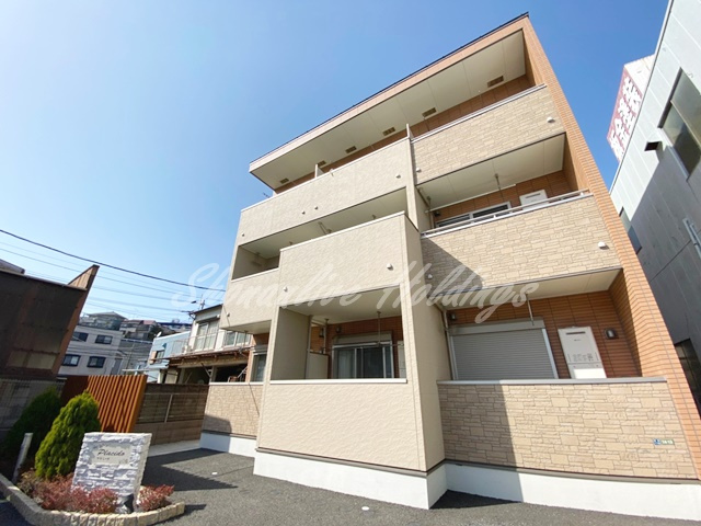 プラシードの外観|お洒落な外観♪