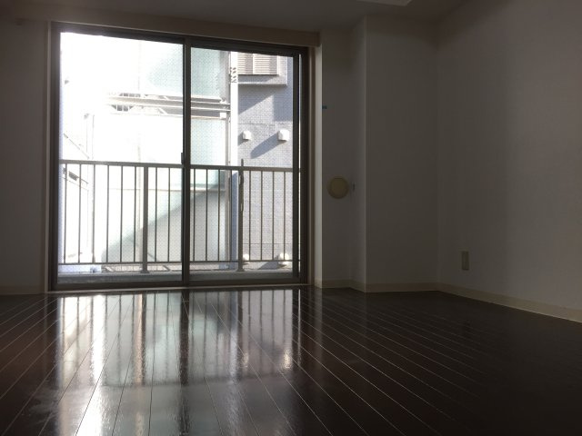 レオーネ亀戸の居間・リビング