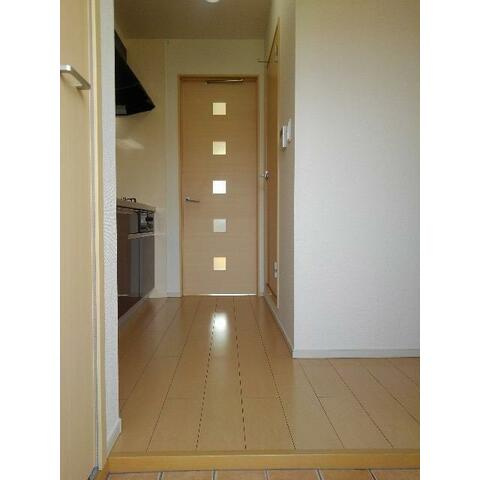 横浜市栄区柏陽のアパートの玄関