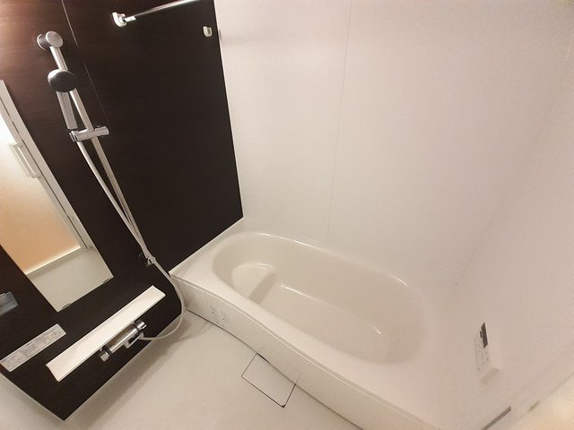 コラードＡの浴室