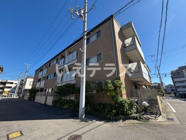 7番館の外観