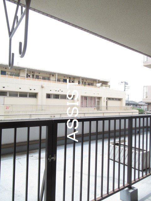 ロイヤルハイツ橋本マンションのバルコニー