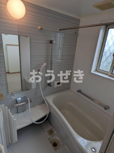三春台貸家ＩＩの浴室