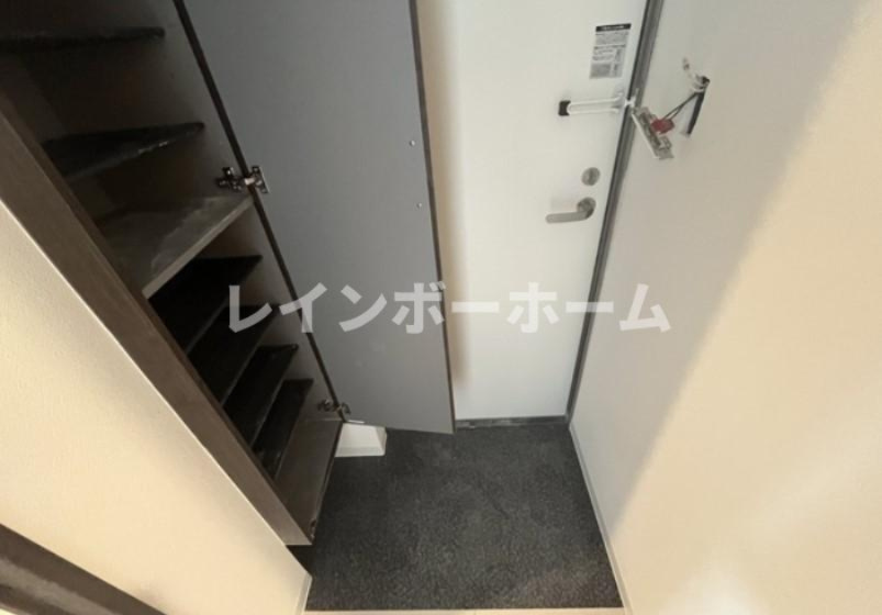 ジーメゾン西大宮ソリナの玄関|※同仕様施工