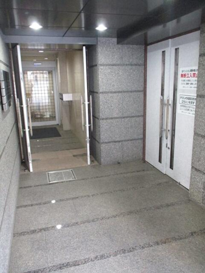 【エントランス】