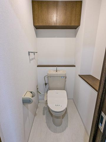コモンシティ星田ヴェルデヒルズ1番館のトイレ|温水洗浄便座
■物件内覧・資金計画相談・住宅ローン相談、リフォーム相談、お問合せ受付中■
※当日・翌日のご内覧、ご相談はお電話でのお問合せがスムーズです！
