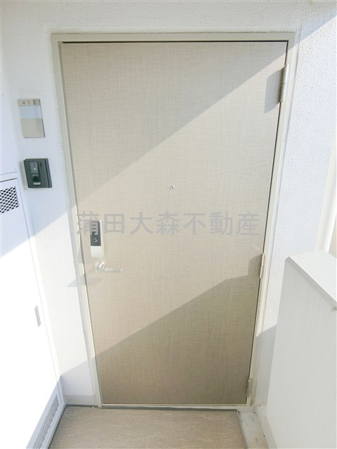 HY's flatハイズフラット糀谷の玄関