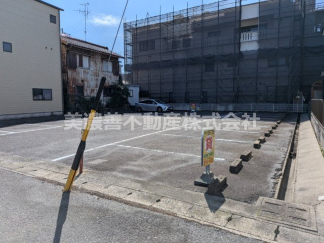 ６７５４０　岐阜市鏡島精華土地の外観