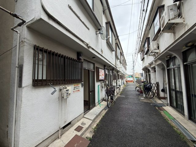 寝屋川市御幸東町ハウスの外観