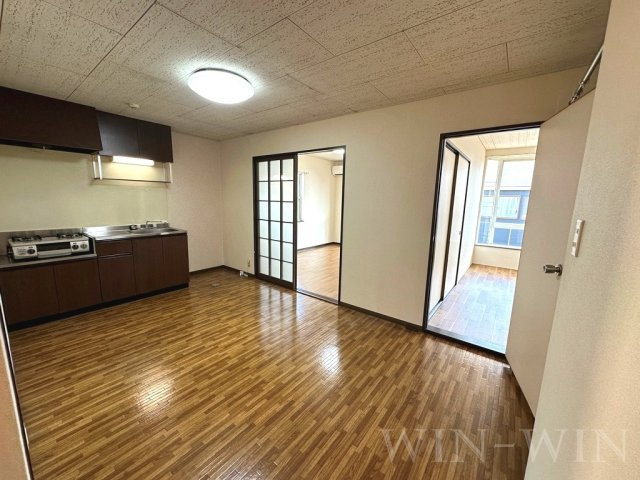 ファミール東の居間・リビング|イメージ（同建物内別部屋の写真です）