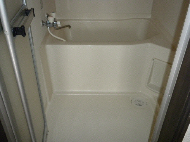 K＆KコーポラスB棟の浴室