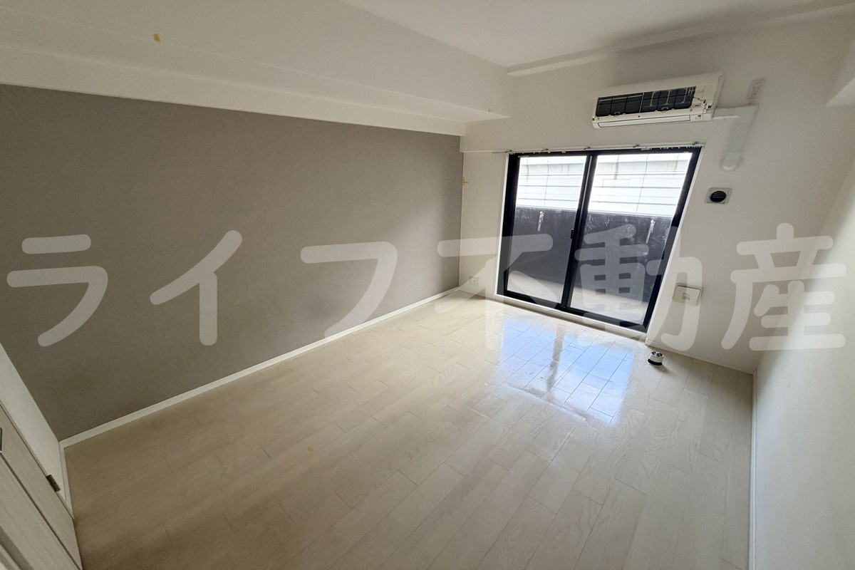 S-RESIDENCE緑橋駅前の居間・リビング