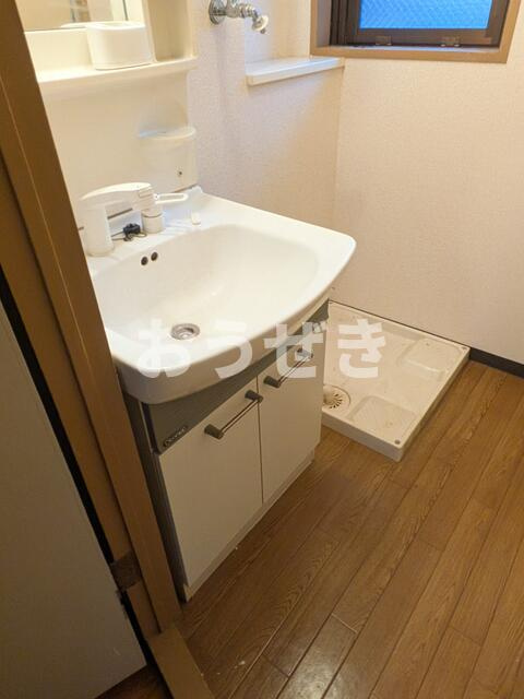 ラルジュ吉野町の洗面所